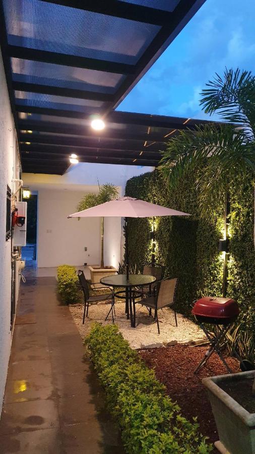 Сasa de vacaciones Casa Hector, Con Jacuzzi, Cerca Del Foro Gnp. *