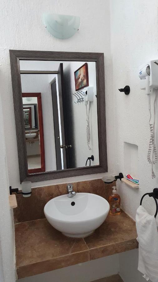 Casa Hector, Con Jacuzzi, Cerca Del Foro Gnp.