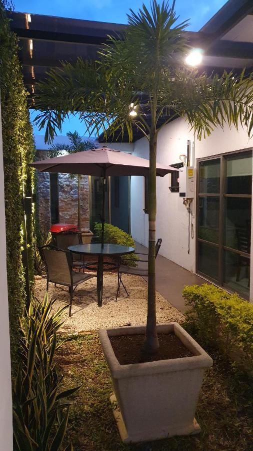 Casa Hector, Con Jacuzzi, Cerca Del Foro Gnp.
