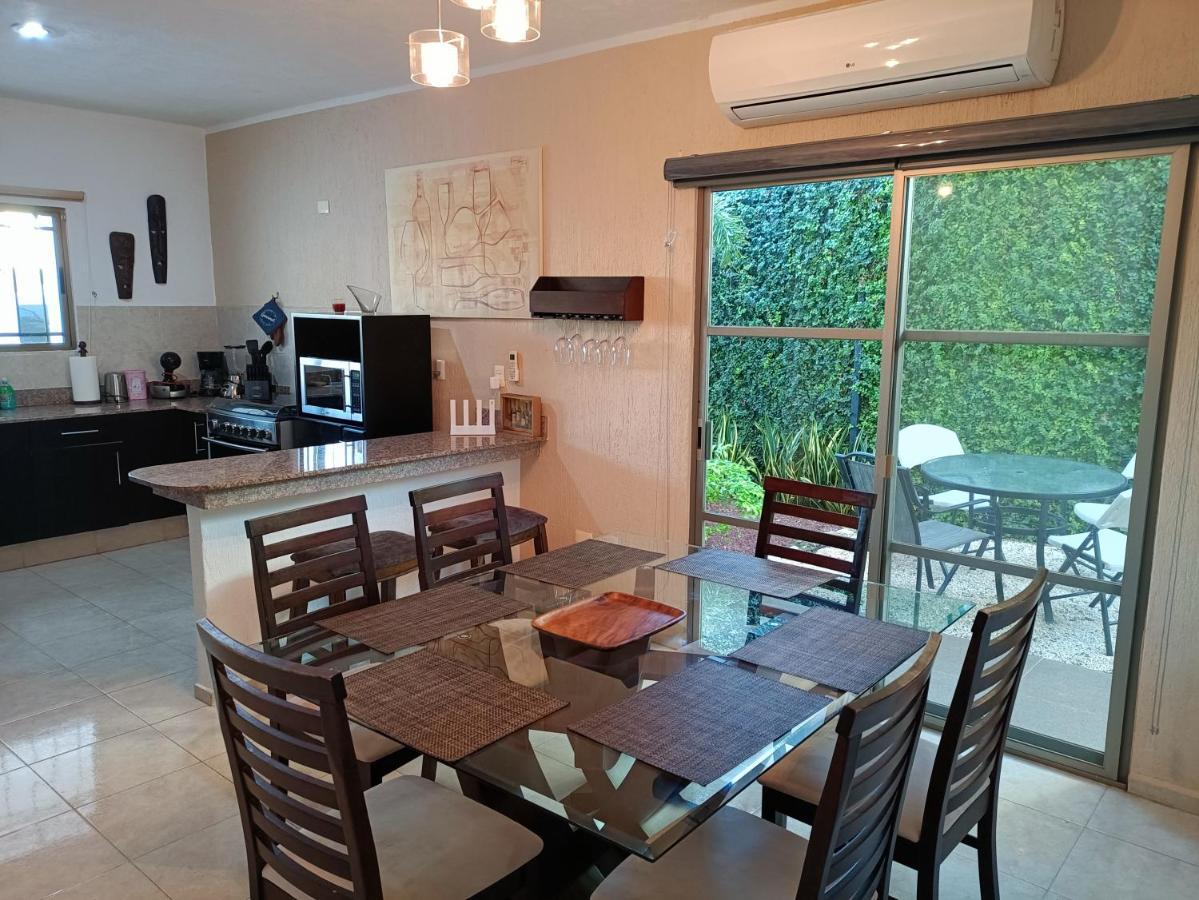 Casa Hector, Con Jacuzzi, Cerca Del Foro Gnp. * Mérida
