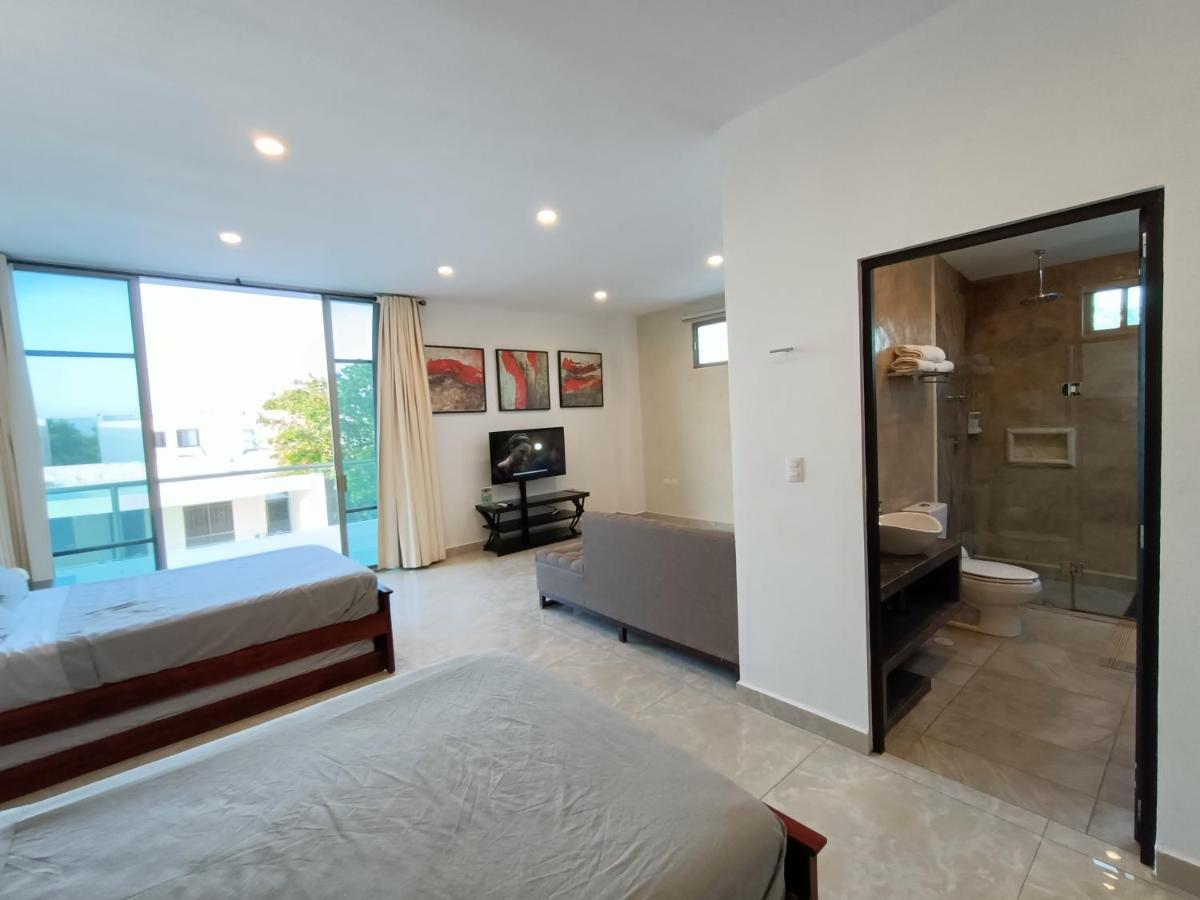 Casa Hector, Con Jacuzzi, Cerca Del Foro Gnp. Hébergement de vacances Mérida