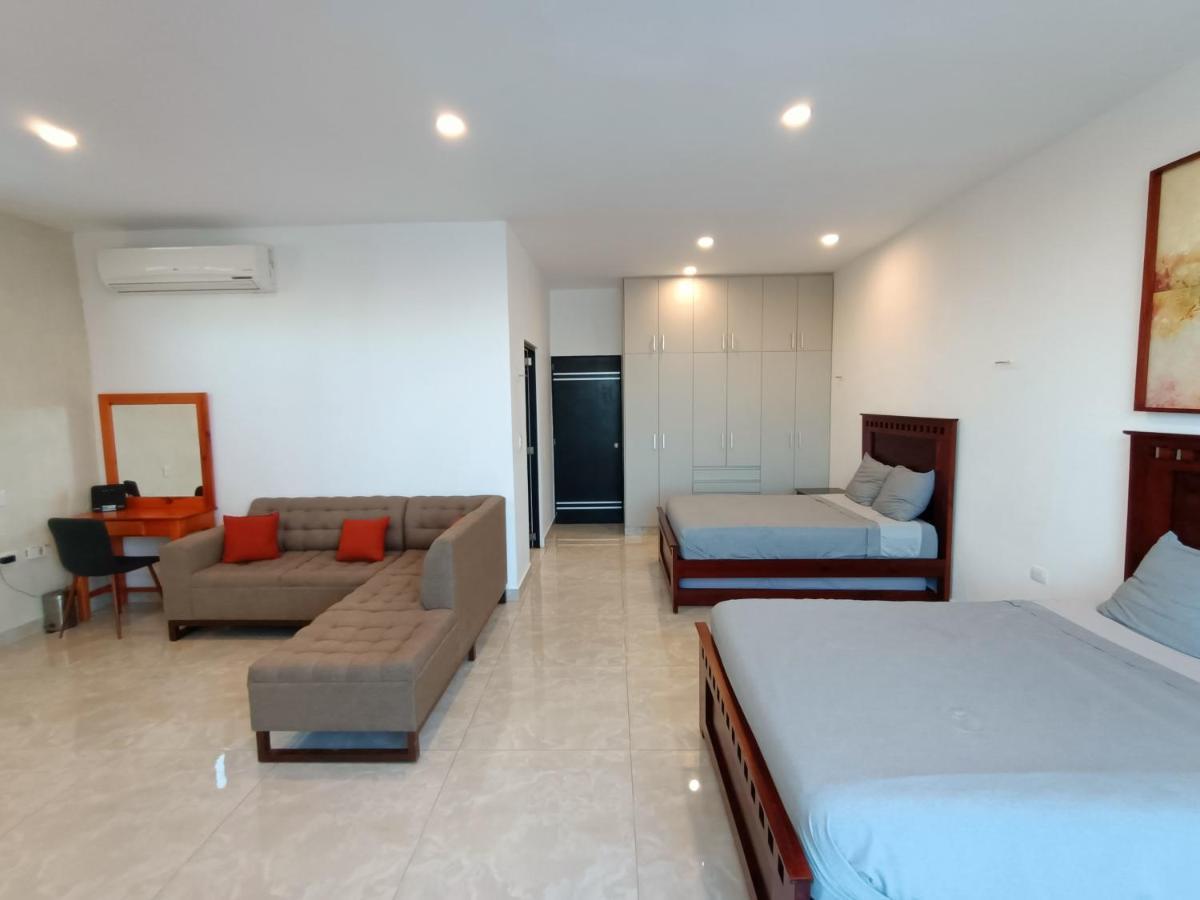 Casa Hector, Con Jacuzzi, Cerca Del Foro Gnp. Сasa de vacaciones