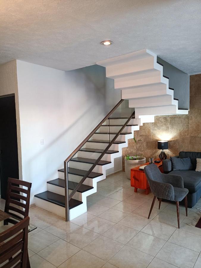 Casa Hector, Con Jacuzzi, Cerca Del Foro Gnp.